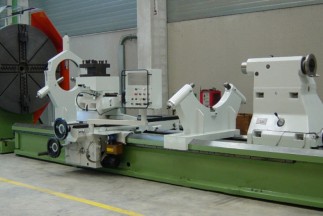 universal lathes for turning parts