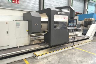 GEBRAUCHTE GEMINIS CNC-DREHMASCHINE